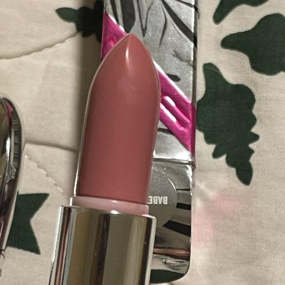 MAC BABETOWN Lipstick ~ . NEW NIB authentic - Picture 8 of 8